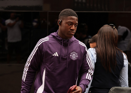 红魔“第5贵”难获一分钟！梅努英超0首发，滕哈格死活不给机会