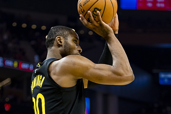 从<a href=/lanqiujingsai/cavs/ target=_blank class=infotextkey>骑士</a>替补到太阳核心!凯文-约翰逊播客以自身蜕变经历开导库明加